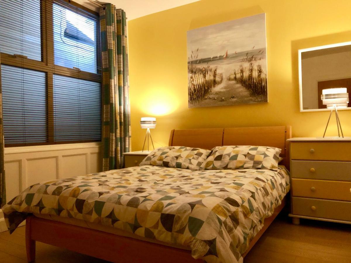 Princess St Apartments พอร์ตรัช ภายนอก รูปภาพ